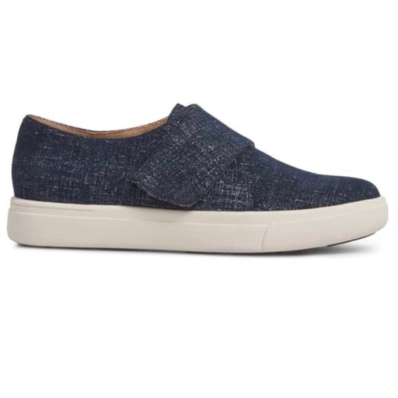 Vaneli Sport Oberon Sneaker Jean Print - Picture 2 of 4